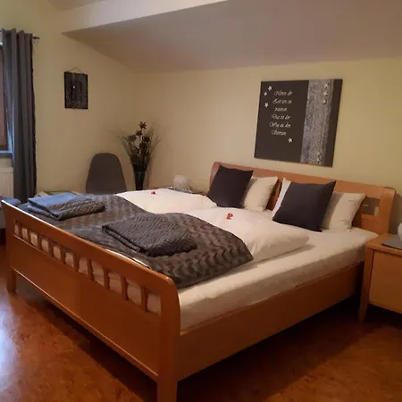 Ederhof Apartment *